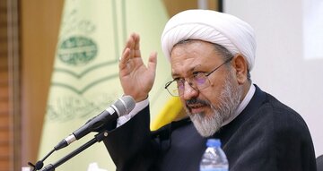 رونمایی از ۱۱ اثر آیت‌الله شهید مصطفی خمینی (ره)