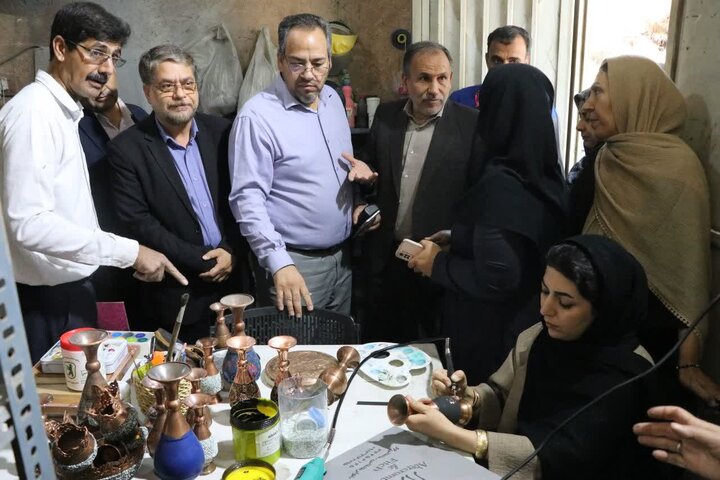 شهر مس در مسیر تبدیل شدن به قطب صنایع دستی
