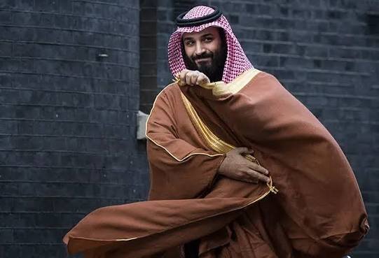 عبور از داووس صحرا تا سایه جنگ؛ مواجه محمد بن سلمان با سه بحران بنیادین
