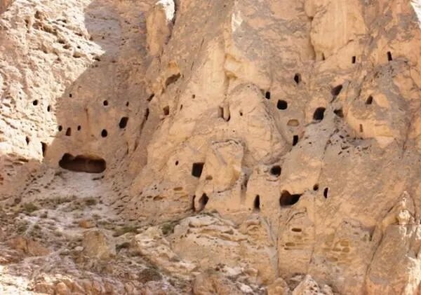 از بندرگاه باستانی آمل تا راز معماری دستکند هراز