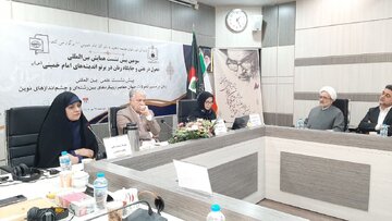 پژوهشگر لبنانی: امام راحل، زن را به حضور در خانه محدود نمی‌کردند