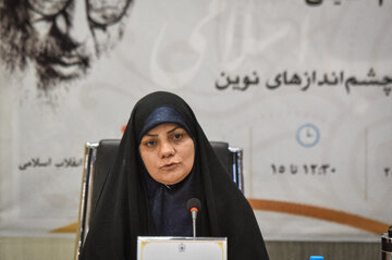 پژوهشگر لبنانی: امام راحل، زن را به حضور در خانه محدود نمی‌کردند
