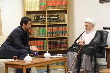 لزوم حمایت از رونق کسب‌وکارها و کاهش هزینه‌های مالیات‌ستانی