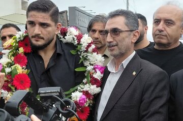 استقبال آملی‌ها از فاتح لاس‌وگاس