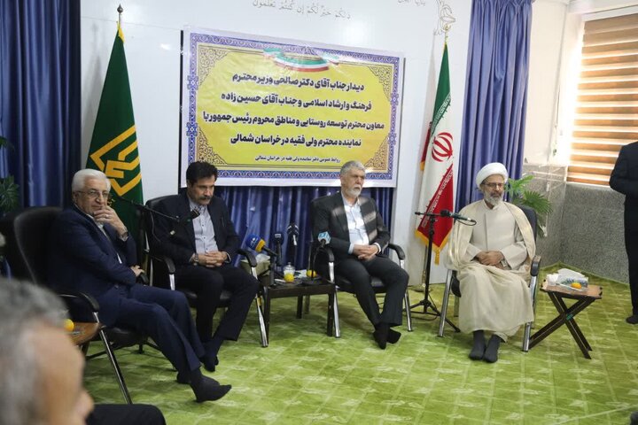 وزیر فرهنگ و ارشاد اسلامی:
روستا نباید محیط حاشیه زندگی برای ایرانیان باشد