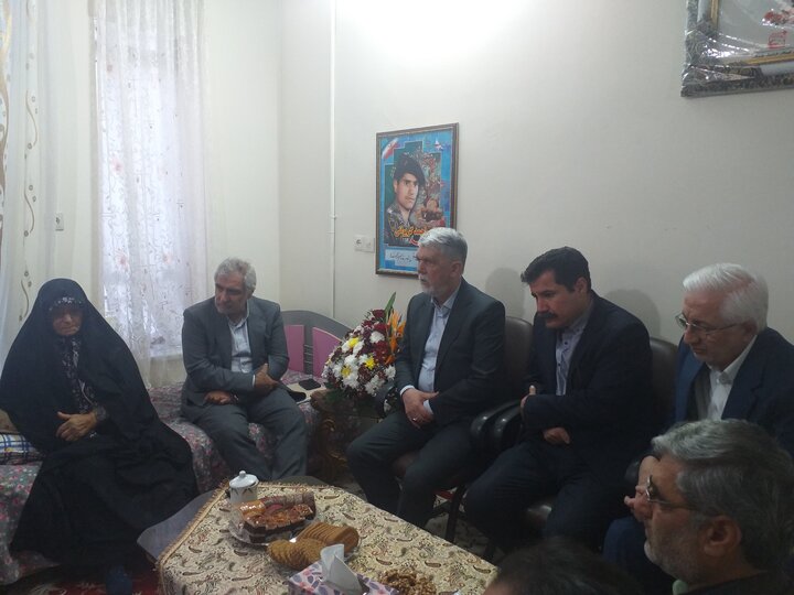 معاون رئیس جمهوری: تا ابد وام‌دار شهدا هستیم
