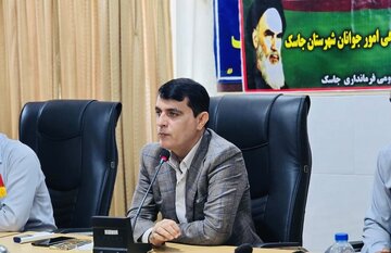 فرماندار:تعویض چمن ورزشگاه بزرگ جاسک تا پیش از پایان سال/ بهسازی سالن بانوان در اولویت است