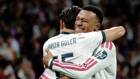 عذرخواهی گولر از ام‌باپه به خاطر دزدین گلش