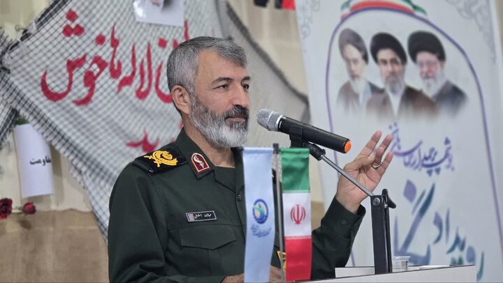 جانشین فرمانده سپاه بوشهر: زنده نگه داشتن یاد شهدا جهاد فی سبیل‌الله است