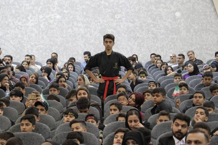 رئیس اداره ورزش اهواز: روشنایی ۱۶ زمین خاکی محلات اهواز انجام شد
