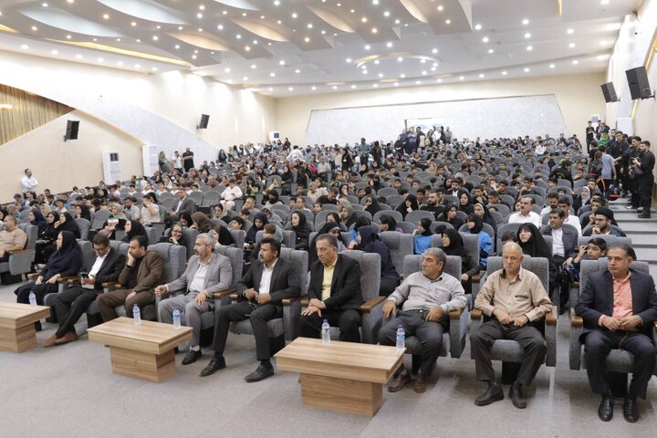 رئیس اداره ورزش اهواز: روشنایی ۱۶ زمین خاکی محلات اهواز انجام شد