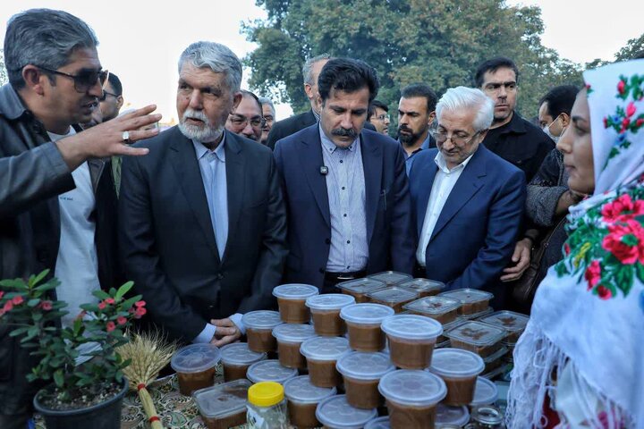 روستای ارکان میزبان استاندار خراسان شمالی، معاون رئیس‌جمهور و وزیر فرهنگ و ارشاد اسلامی شد