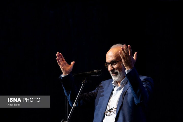 تقدیر عادل بزدوده، شوخی‌های مرضیه برومند و یاد کودکان میناب در شب عروسکی‌ها