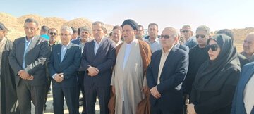 کلنگ‌زنی و بهره‌برداری از دو طرح حوزه بهداشت و درمان در شهرستان کهگیلویه
