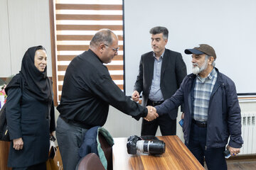 نشست مدیرعامل ایسنا با خبرنگاران این خبرگزاری در استان مرکزی