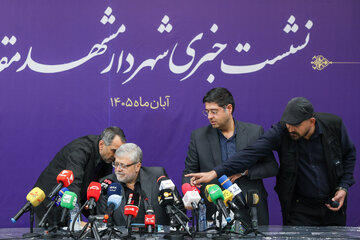 درحاشیه نشست خبری محمدرضا قلندرشریف، شهردار مشهد