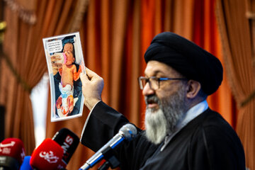 سخنرانی سید حمیدرضا هاشمی گلپایگانی مدیرعامل خانه بیماران‌ ای‌بی در همایش «ایران قوی؛ حماسه اقتدار، پیروزی عدالت برای بیماران پروانه‌ای»