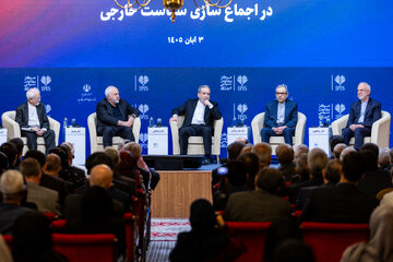  نشست تخصصی «نقش شهید خرازی در اجماع‌سازی سیاست خارجی»
