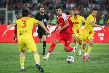هفته دهم لیگ برتر فوتبال ایران؛ پرسپولیس - فولاد