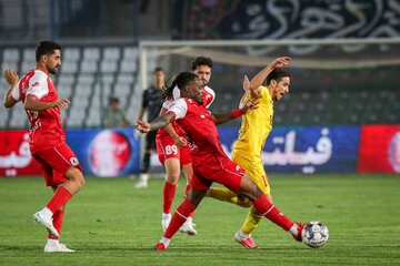 هفته دهم لیگ برتر فوتبال ایران؛ پرسپولیس - فولاد