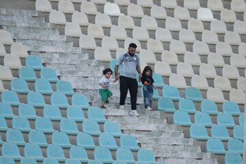 ورزشگاه غدیر اهواز پس از ۱۷ ماه دوباره بازگشایی شد.