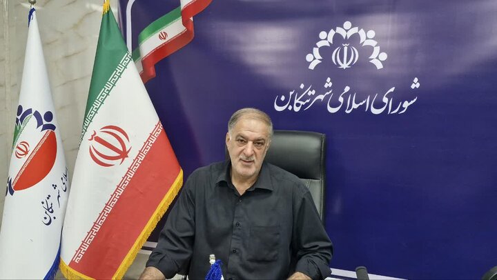 عضو شورای شهر، خواستار تعیین تکلیف فوری آسفالت خیابان شهید زاهدی تنکابن شد