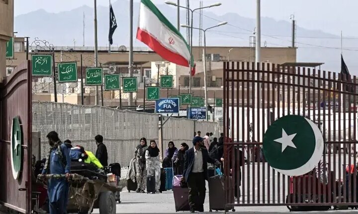 Iran envoy: Borders open with Pakistan; problem is Pakistan's new ...