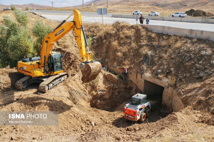 اجرای ۲۲ کیلومتر روکش آسفالت در محورهای رزن