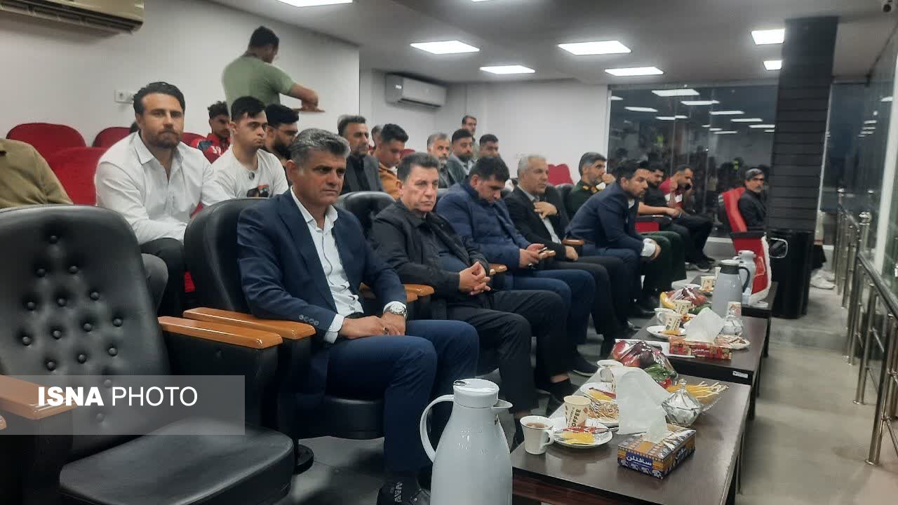 حضور سرمربی تیم ملی فوتبال در ورزشگاه شهیدوطنی قائمشهر