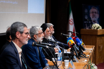 سخنرانی غلام علی حداد عادل، رئیس فرهنگستان زبان و ادب فارسی و بنیاد سعدی، در مراسم یادبود شهید لاریجانی در دانشگاه تهران 