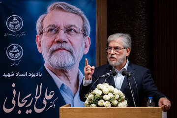 سخنرانی حسین سیمایی صراف، وزیر علوم، تحقیقات و فناوری در مراسم یادبود شهید لاریجانی در دانشگاه تهران