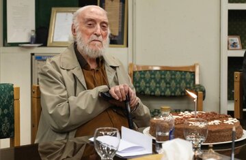 جشن ٩٠ سالگی «محمّد مجتهد شبستری» برگزار شد