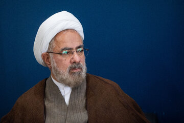 حضور آیت‌الله مرتضی جوادی آملی در خبرگزاری ایسنا