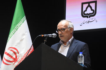 سخنرانی مسعود نصیری زرندی، رئیس جدید دانشگاه سمنان در مراسم تکریم و معارفه رئیس دانشگاه سمنان