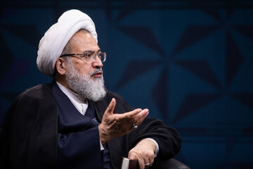 حضور آیت‌الله ابوالقاسم علیدوست در خبرگزاری ایسنا