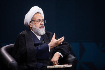 حضور آیت‌الله ابوالقاسم علیدوست در خبرگزاری ایسنا