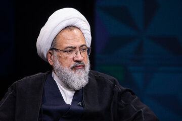 حضور آیت‌الله ابوالقاسم علیدوست در خبرگزاری ایسنا