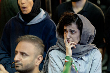 تجمع بزرگ ورزشکاران در میدان انقلاب