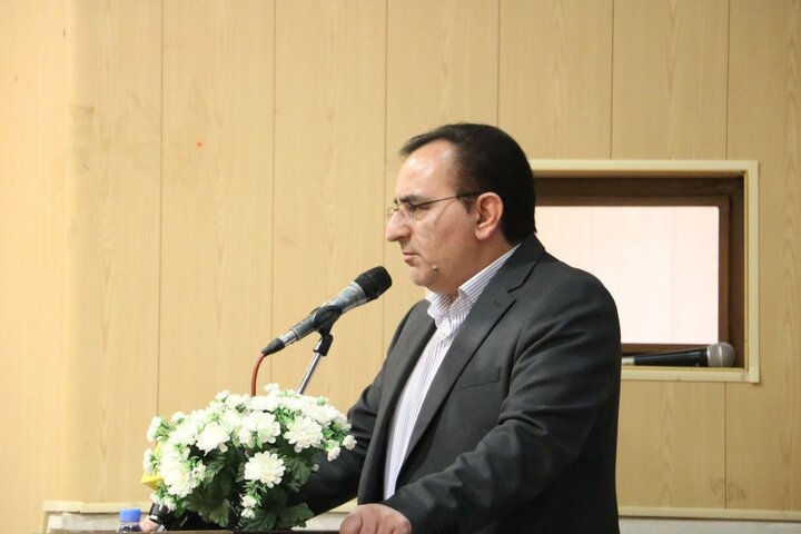 دانشگاه آزاد اسلامی حدود ۴۰ درصد فارغ‌التحصیلان دانشگاهی پس از انقلاب را تربیت کرده است