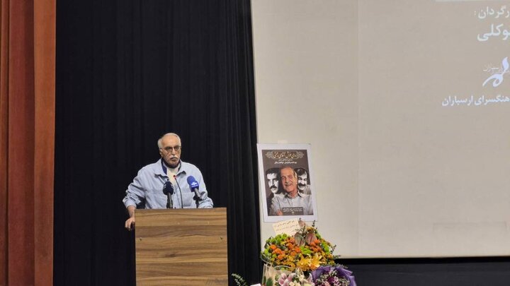 آواز خوانی اکبر رحمتی و شبی برای آقای خوشرو