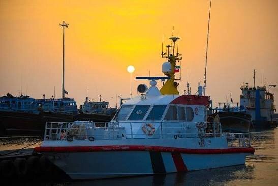 ممنوعیت تردد شناورهای مسافربری و خودرویی در بنادر غرب هرمزگان