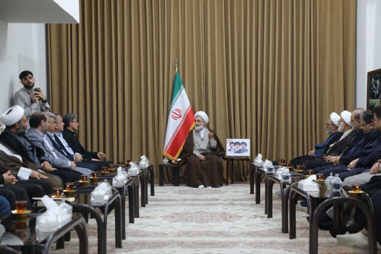 نماینده ولی فقیه در گیلان: قضات و مسئولان دادگستری باید پذیرای مطالبات به‌حق مراجعان باشند