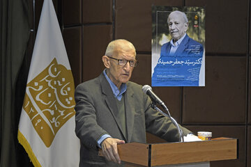 مهدی ماحوزی درگذشت