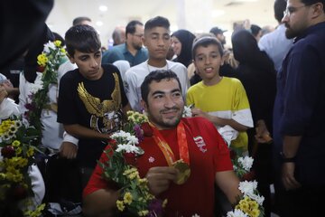 عرفان بندری برنده مدال طلای در رشته پرتاب نیزه