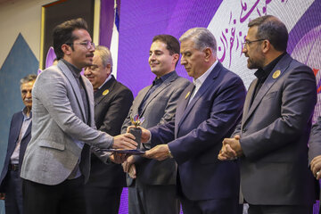 تقدیر و اهدا جوایز سومین جشنواره روز ملی زعفران
