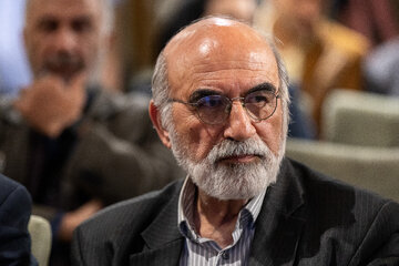 ایرج حسابی در آیین رونمایی از کتاب «هزاران سال ایران» به روایت هربرت کریم مسیحی