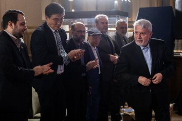 آیین رونمایی از کتاب «هزاران سال ایران» به روایت هربرت کریم مسیحی
