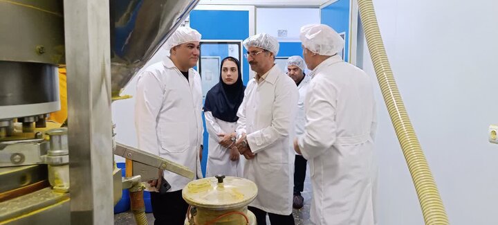 کارخانه تولید داروهای دامی بروجرد با ۹ خط تولید و صادرات به کشورهای همسایه فعال است