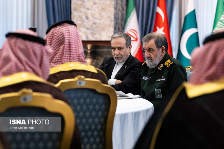 ساداتیان: نشست تهران می‌تواند زمینه‌ساز شکل‌گیری ساختار جدید امنیت منطقه باشد