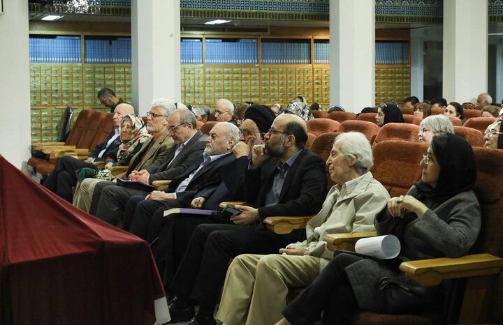 جایی برای شناختِ عمیق‌ترِ ایران